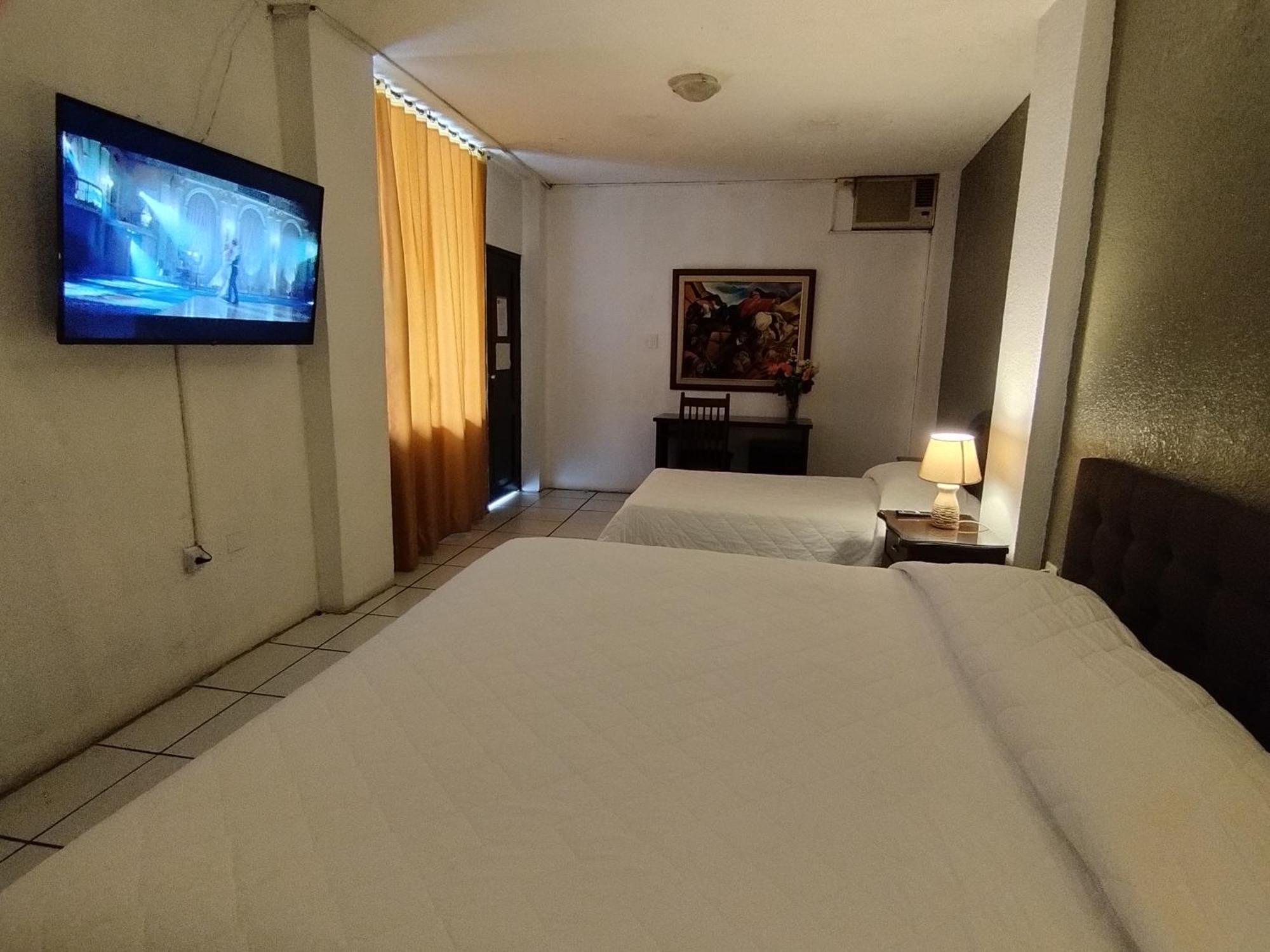 Hotel Puerta Del Sol Santo Domingo de los Colorados Eksteriør bilde