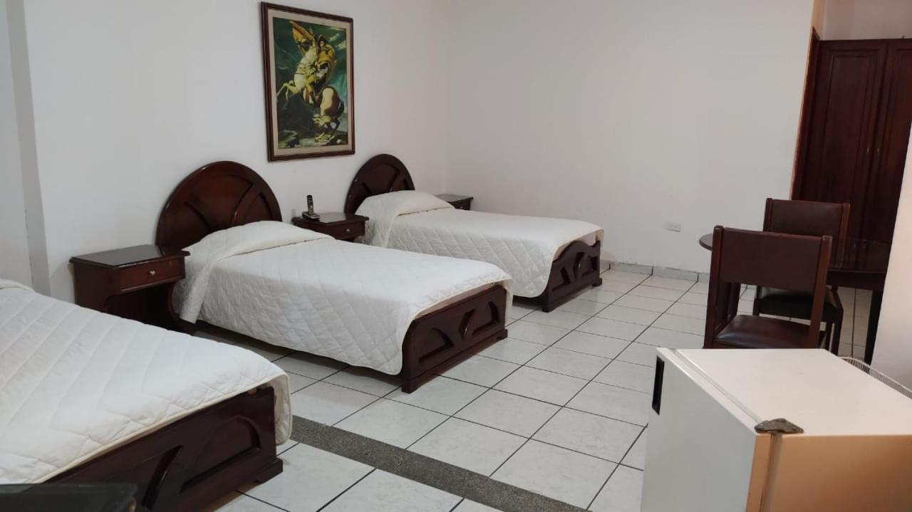 Hotel Puerta Del Sol Santo Domingo de los Colorados Eksteriør bilde