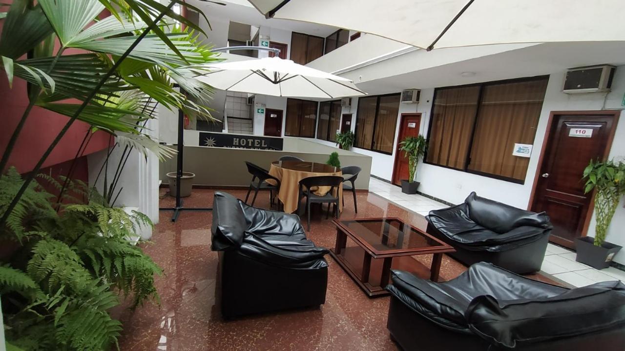 Hotel Puerta Del Sol Santo Domingo de los Colorados Eksteriør bilde